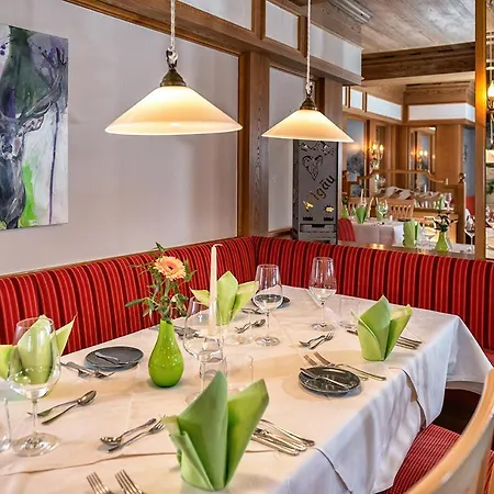 Tyrol Hotel 4*